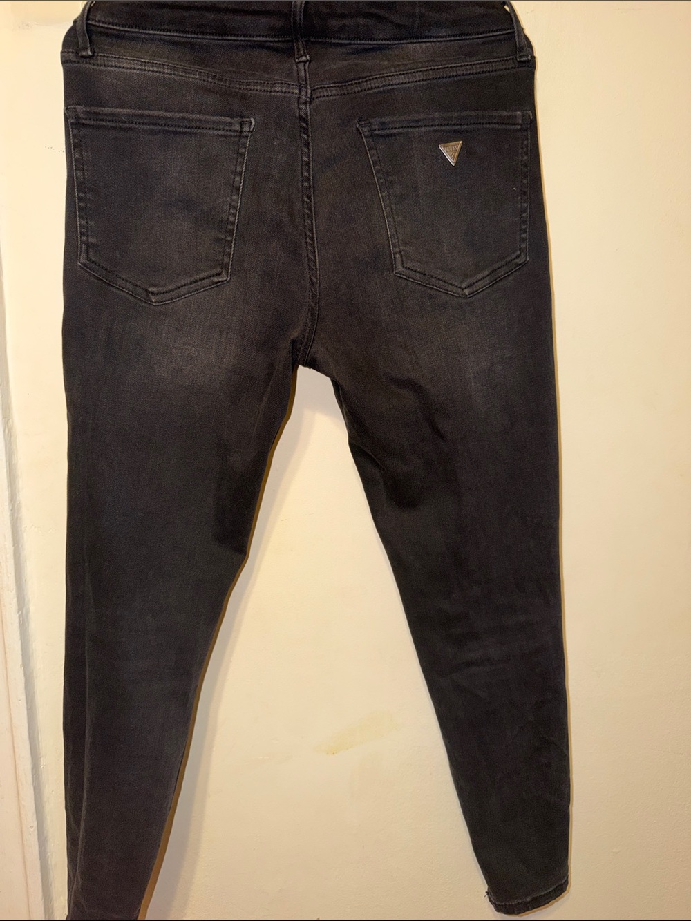 GUESS Black Ripped Skinny Jeans - Picture 2 of 3